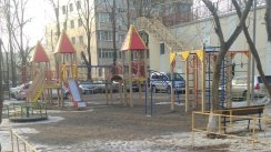 Площадка для воркаута в городе Владивосток №11235 Маленькая Современная фото
