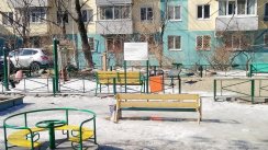 Площадка для воркаута в городе Владивосток №11248 Маленькая Современная фото