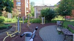 Площадка для воркаута в городе Кронштадт №11922 Средняя Современная фото