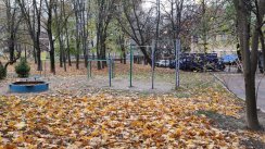 Площадка для воркаута в городе Одинцово №12173 Маленькая Современная фото
