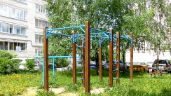 Площадка для воркаута в городе Сергиев Посад №12410 Маленькая Современная фото