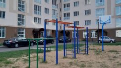 Площадка для воркаута в городе Сергиев Посад №12675 Маленькая Современная фото