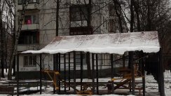 Площадка для воркаута в городе Москва №13024 Маленькая Современная фото