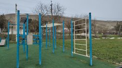 Площадка для воркаута в городе Феодосия №13049 Средняя Современная фото