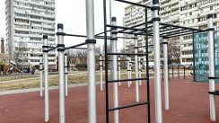 Площадка для воркаута в городе Москва №2174 Маленькая Современная фото