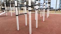 Площадка для воркаута в городе Москва №2174 Маленькая Современная фото