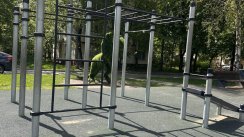 Площадка для воркаута в городе Москва №2959 Маленькая Современная фото