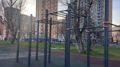 Площадка для воркаута в городе Москва №43 Средняя Современная фото