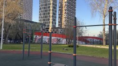 Площадка для воркаута в городе Москва №43 Средняя Современная фото