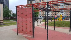 Площадка для воркаута в городе Москва №13151 Средняя Современная фото