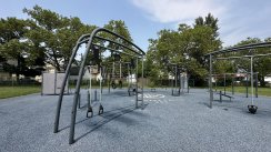 Площадка для воркаута в городе Ниагара-Фолс №13186 Большая Современная фото