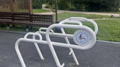 Площадка для воркаута в городе Москва №13187 Маленькая Современная фото