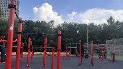 Площадка для воркаута в городе Москва №13189 Большая Современная фото