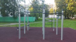 Площадка для воркаута в городе Москва №13200 Маленькая Современная фото