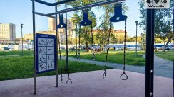 Площадка для воркаута в городе Москва №13204 Средняя Современная фото