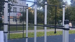 Площадка для воркаута в городе Москва №13212 Средняя Современная фото