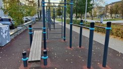 Площадка для воркаута в городе Пермь №13223 Средняя Современная фото