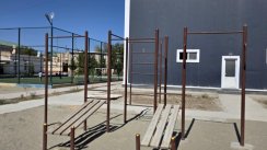Площадка для воркаута в городе Бухара №13224 Средняя Современная фото
