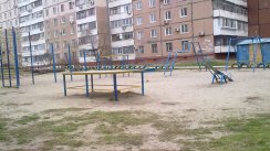 Площадка для воркаута в городе Запорожье №2599 Маленькая Современная фото