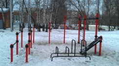 Площадка для воркаута в городе Ижевск №4364 Маленькая Современная фото