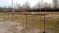 Площадка для воркаута в городе Новосибирск №2137 Маленькая Современная фото
