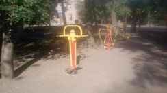 Площадка для воркаута в городе Николаев №2229 Маленькая Современная фото