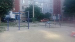 Площадка для воркаута в городе Николаев №2232 Маленькая Современная фото
