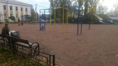 Площадка для воркаута в городе Сосновоборск №4370 Маленькая Современная фото