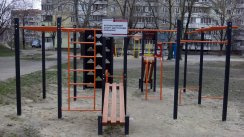 Площадка для воркаута в городе Киев №4997 Маленькая Современная фото