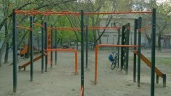 Площадка для воркаута в городе Киев №5135 Маленькая Современная фото
