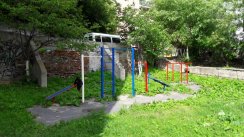 Площадка для воркаута в городе Нижний Новгород №5240 Маленькая Современная фото