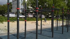 Площадка для воркаута в городе Южно-Сахалинск №5299 Средняя Хомуты фото
