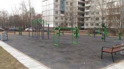 Площадка для воркаута в городе Санкт-Петербург №5054 Маленькая Современная фото