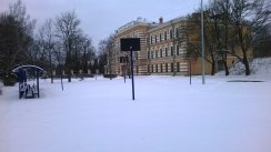 Площадка для воркаута в городе Петергоф №4810 Маленькая Современная фото