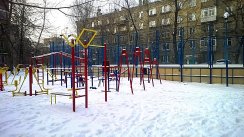Площадка для воркаута в городе Москва №2633 Средняя Современная фото