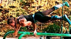 Street Workout Girl Motivation - Beautiful & Strong