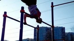 Street workout movements. Moscow