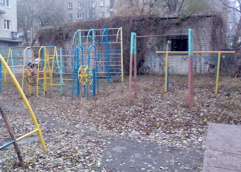 Площадка для воркаута в городе Саратов №4584 Средняя Советская фото