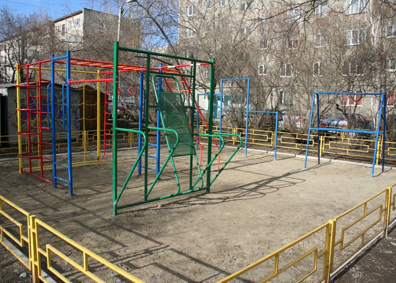 Площадка для воркаута в городе Екатеринбург №1556 Средняя Советская фото