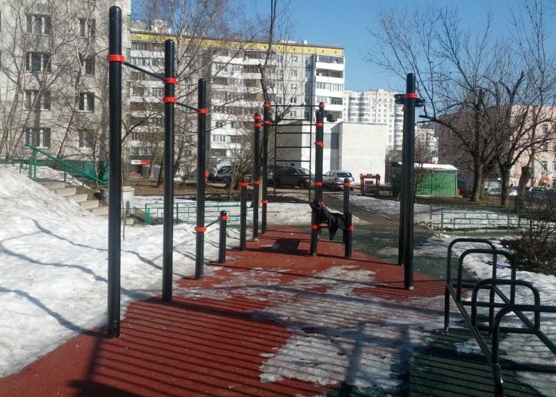 Площадка для воркаута в городе Москва №6297 Маленькая Хомуты фото