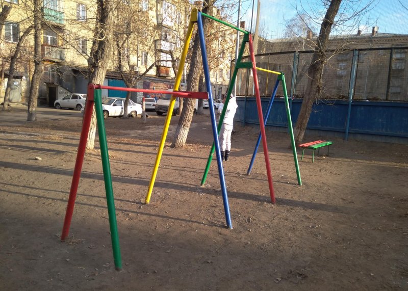 Площадка для воркаута в городе Челябинск №7966 Маленькая Советская фото