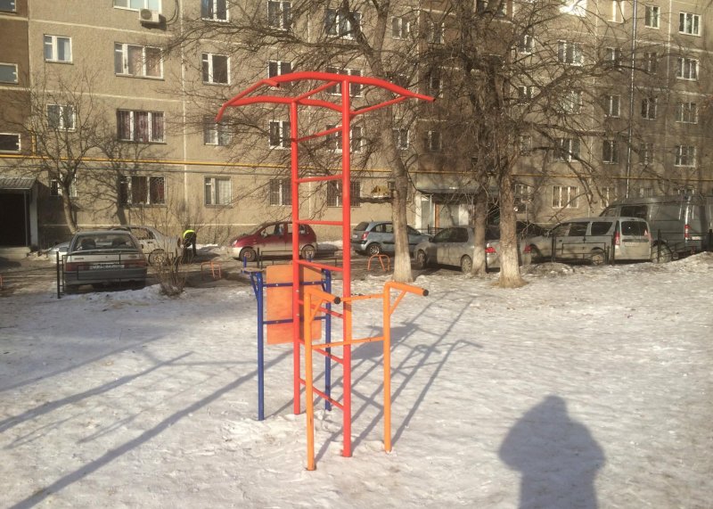 Площадка для воркаута в городе Екатеринбург №8143 Маленькая Современная фото