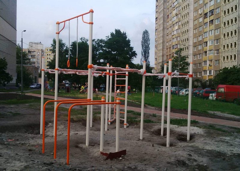 Площадка для воркаута в городе Киев №9189 Маленькая Хомуты фото