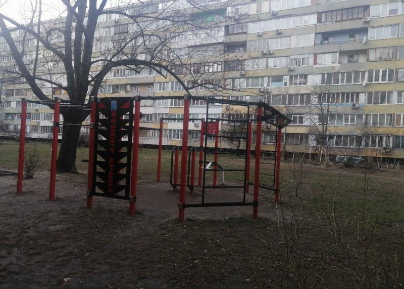 Площадка для воркаута в городе Киев №10567 Маленькая Хомуты фото