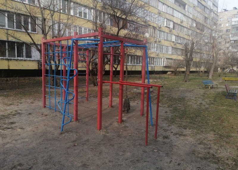 Площадка для воркаута в городе Киев №10565 Маленькая Современная фото
