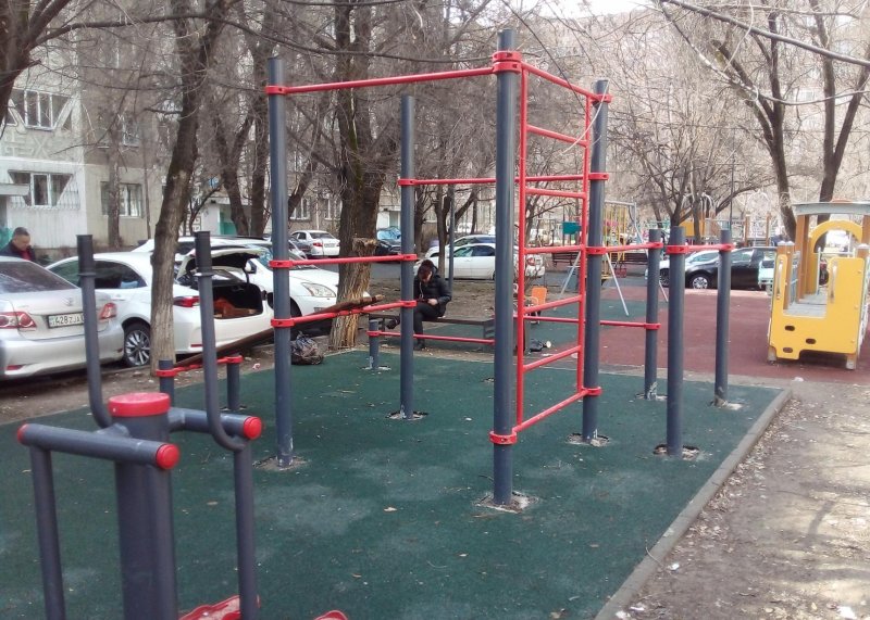Площадка для воркаута в городе Алматы №11294 Маленькая Хомуты фото