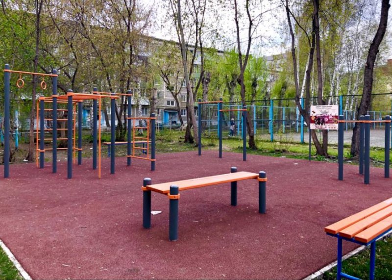 Площадка для воркаута в городе Екатеринбург №11347 Маленькая Современная фото