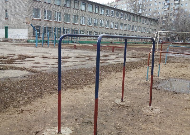 Площадка для воркаута в городе Энгельс №4689 Средняя Советская фото