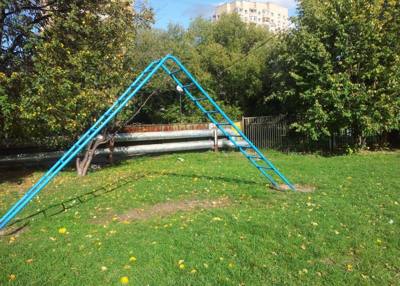 Площадка для воркаута в городе Химки №1269 Средняя Советская фото