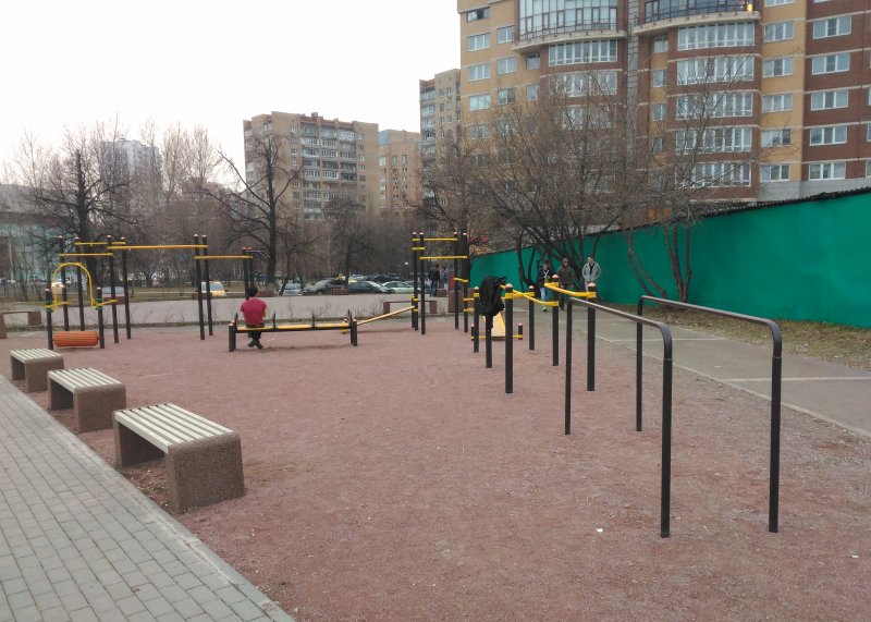 Площадка для воркаута в городе Москва №5066 Средняя Хомуты фото